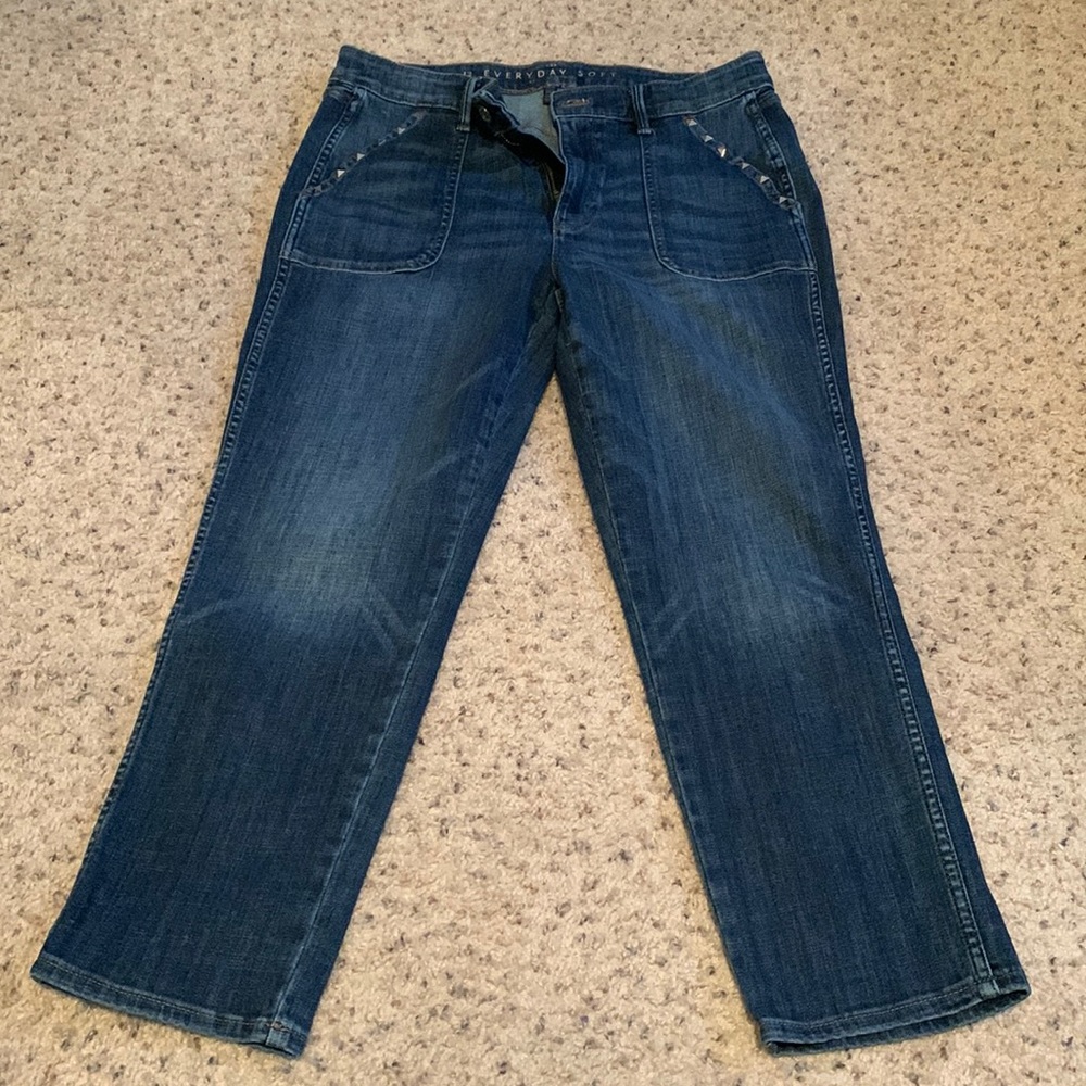 White House Black Market Everyday Soft Straight Crop Jeans